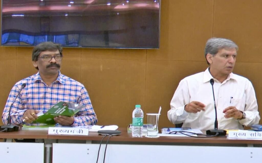 CM ने झारखंड स्थापना दिवस समारोह की तैयारियों की समीक्षा की