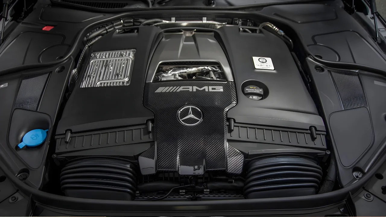 Mercedes Maybach S 600 Guard Pullman- 6.0-litre twin-turbo V12 engine