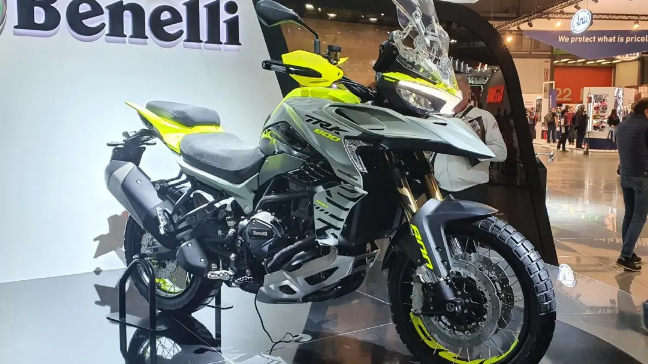 Benelli TRK 800