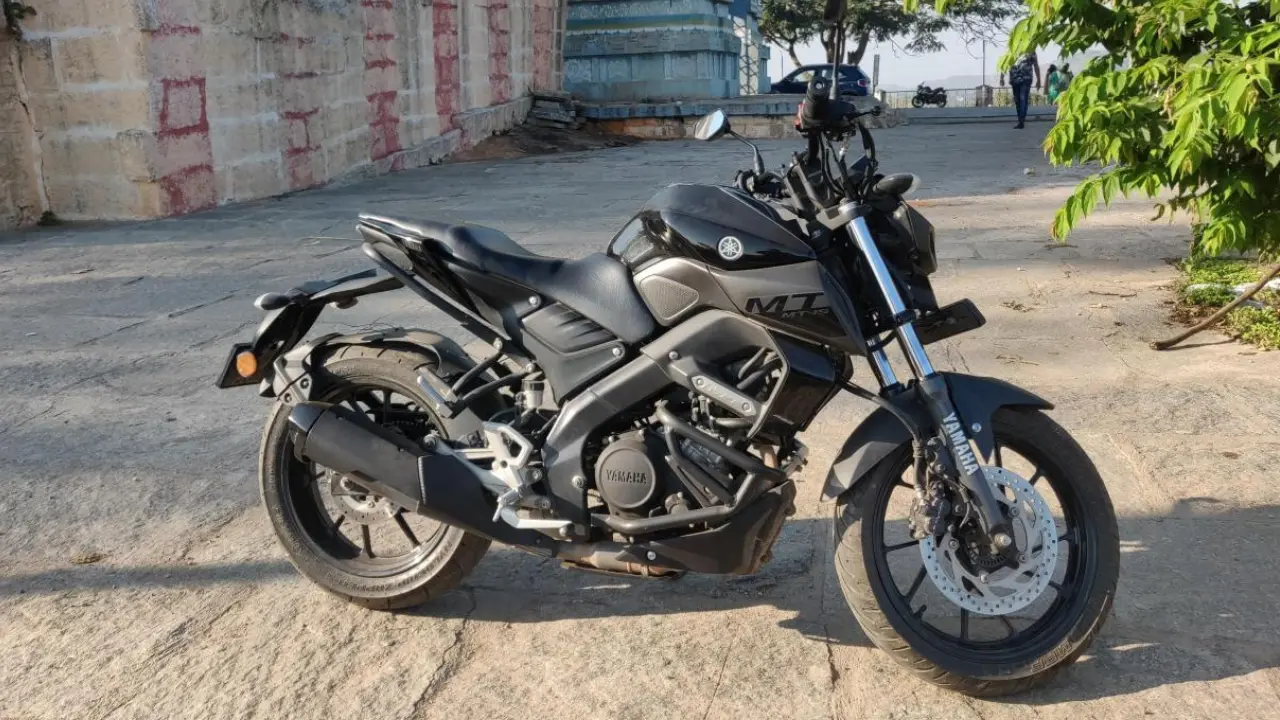 Yamaha MT15 Side Look