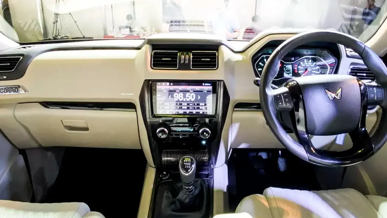 scorpio s11 interior