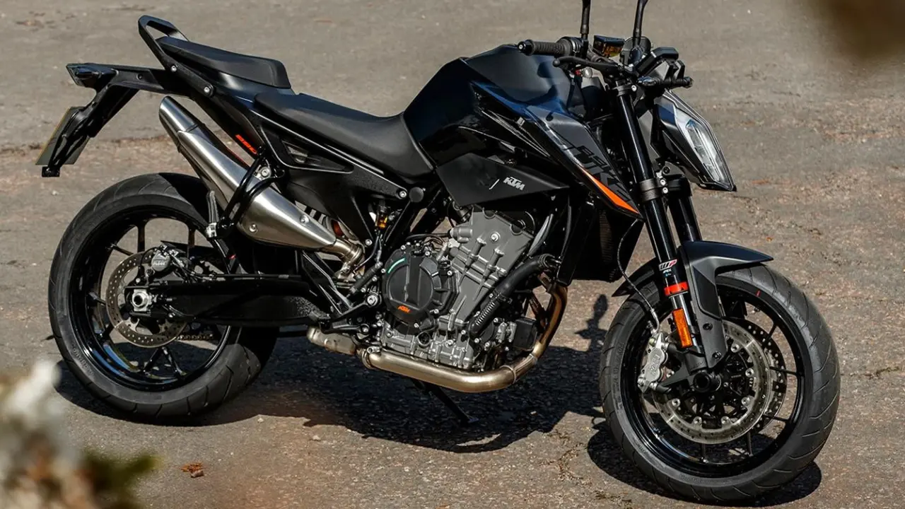 KTM 890 Duke