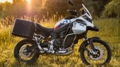 BMW F900 GS