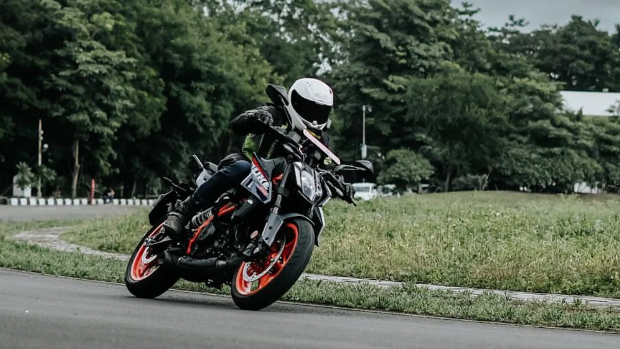 KTM Duke 390